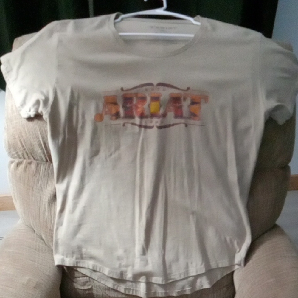 Ariat Beige Short Sleeve Logo Tee